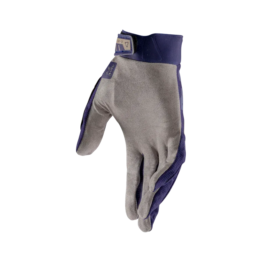 Leatt_Glove_MTB_2.0_X-Flow_Galaxy_Blue_RightFront_6026056790_9b847880-7afc-436a-a795-809576ba028d.webp