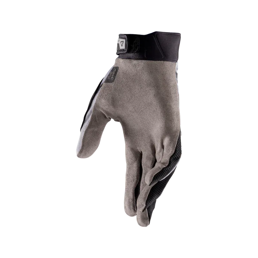 Leatt_Glove_MTB_2.0_X-Flow_Heatmap_White_RightFront_6026056810_ee90d9c0-1277-467b-9769-43c5abe4b85b.webp