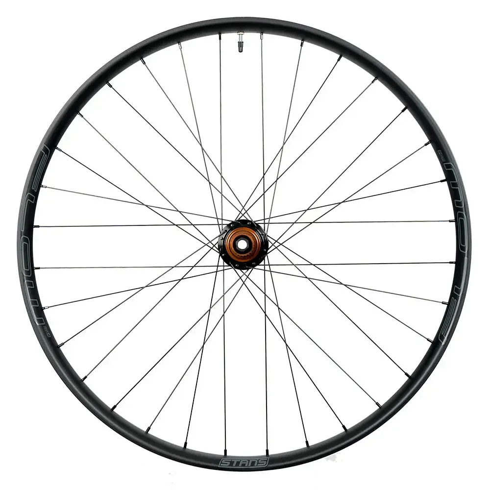 RUEDA FLOW MK4 STAN'S M-PULSE 32H.webp