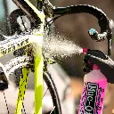 Muc-Off-Limpiador-de-bicicleta-1L-Spray-Acción-2.webp